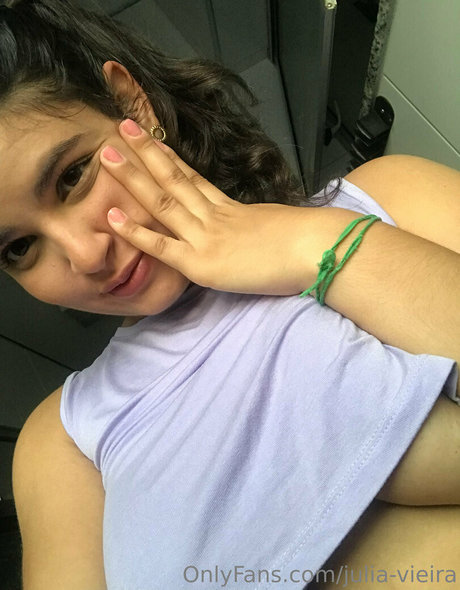 Jujuvi star pornographic images