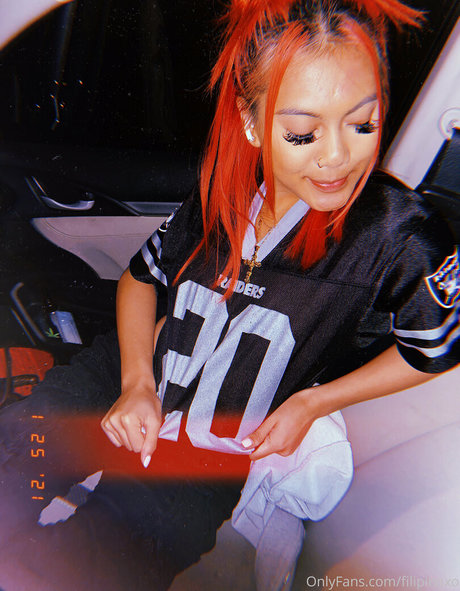 zamoraheart nude pornstar photo