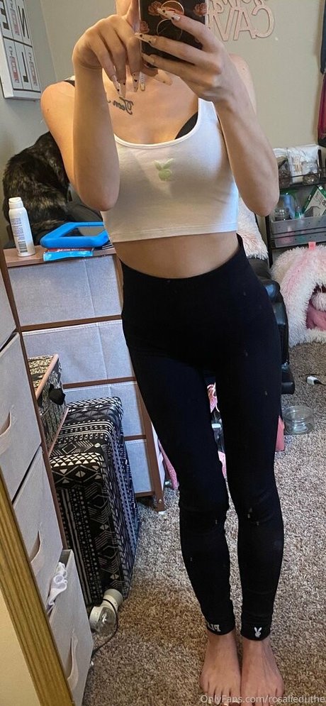 rosalieduthe naked actress pics