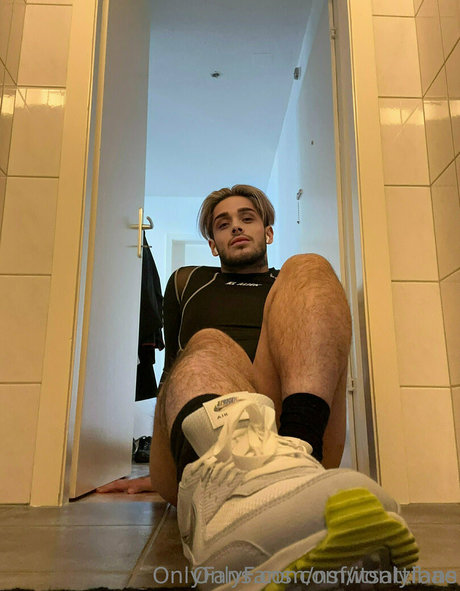 nsfwonlyfans star naked images