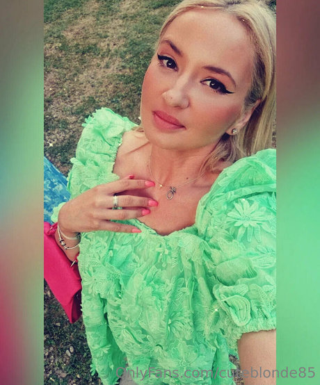 18 free onlyfans pornographic galleries