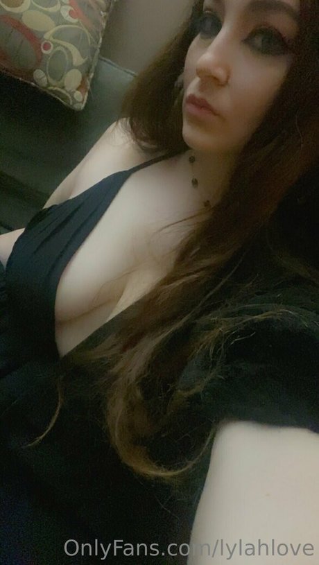 Lylah Love pretty actress image