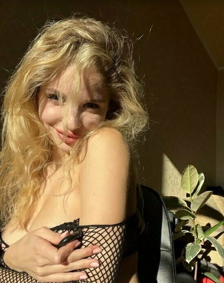 juicy usypeach free model photos