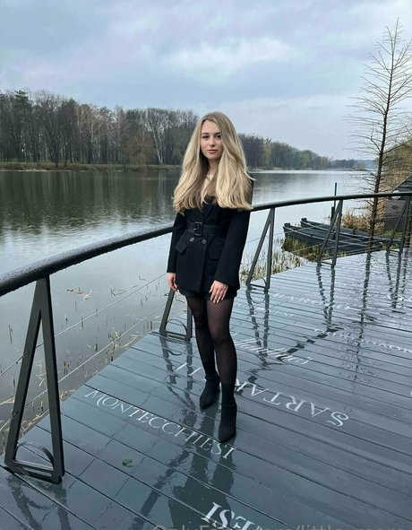 little more model xxx gallery