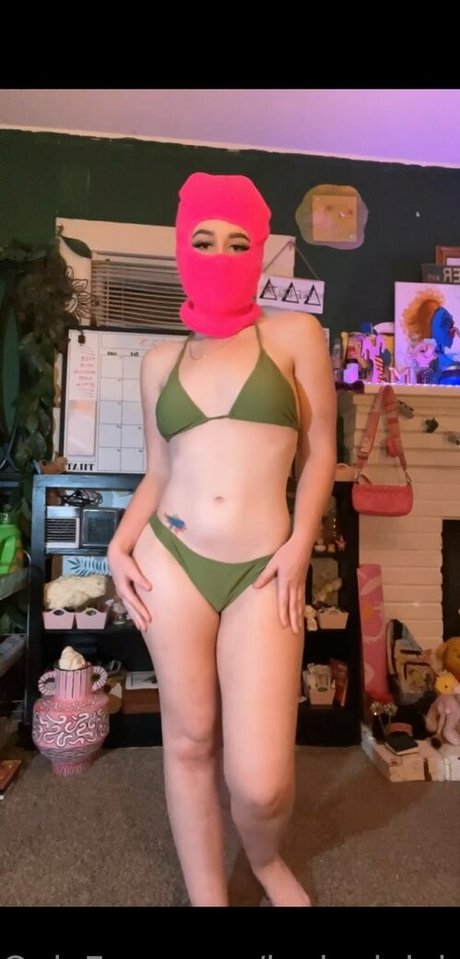 laylaaleighh sexy pornstar picture