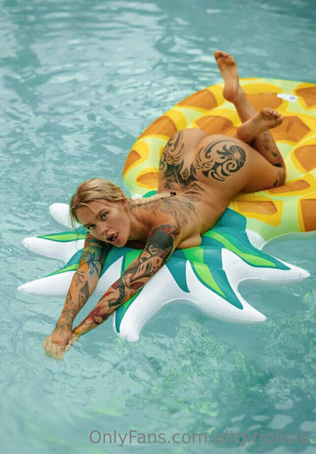 olimooooo model naked archive