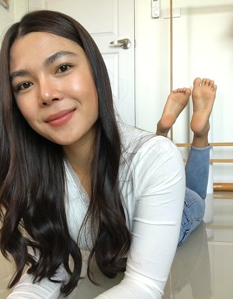 alissafootsd star beautiful pics