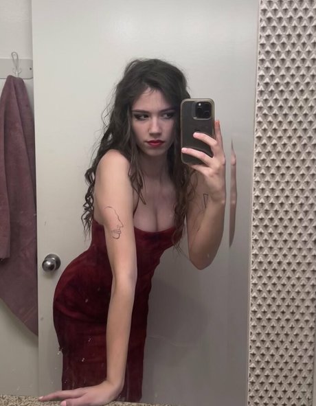 Skatie420 model nice photos