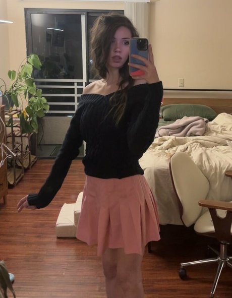 Skatie420 xxx star pics