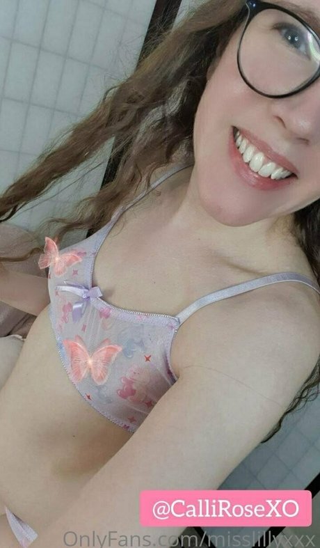 misslillyxxx pretty star image