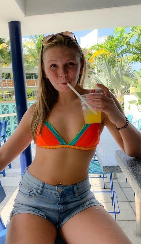 Melissa May best star gallery