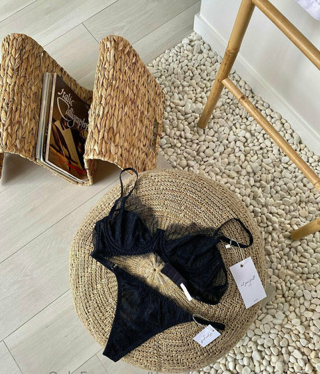 the cherry on the cake nudes actress image