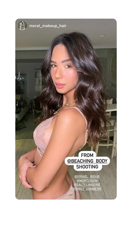 Emily Gomberg model top photos