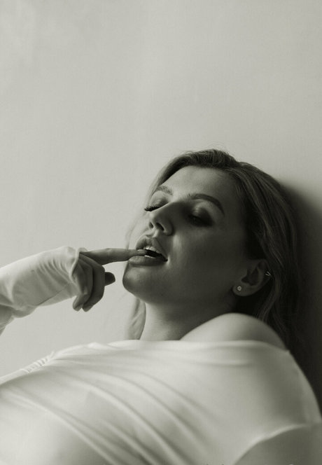 lolataylorfree erotic pornstar image