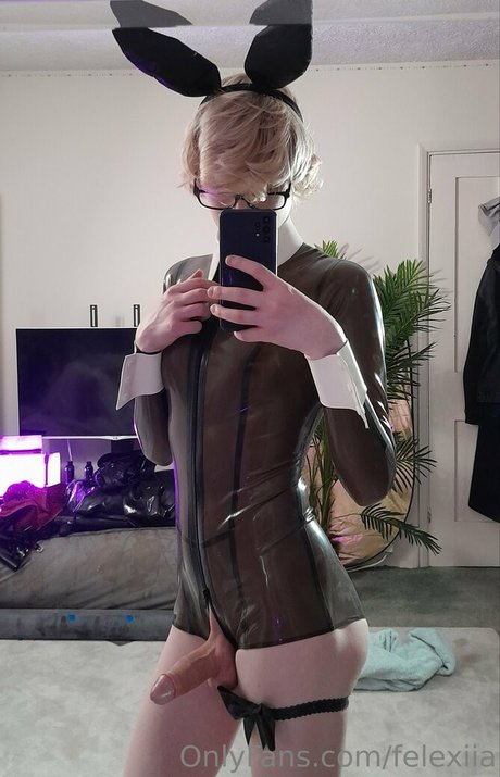 Felexiia nude star photo