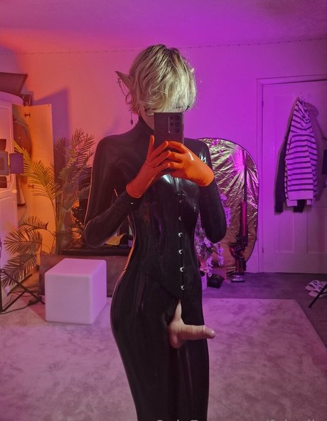 teen feet onlyfans free nude img