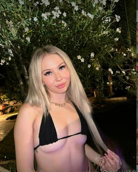 asianbbygirl18 pornstar picture