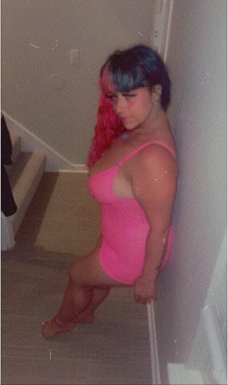 Harlee Queeni best star photo