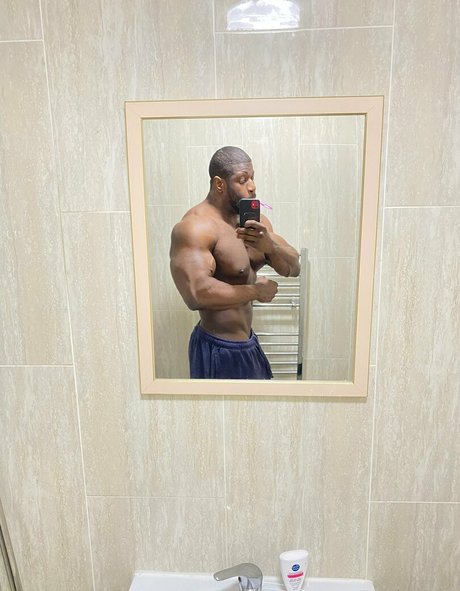 pleasure12368 model xxx archive