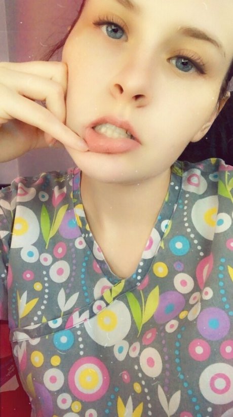 nessajade hot actress photos