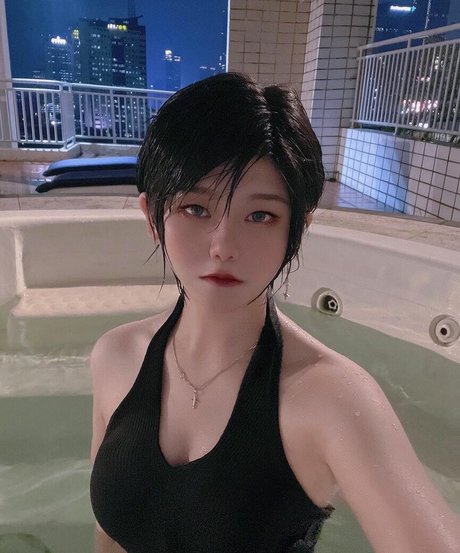 Aveline Tetsuya nude star pictures