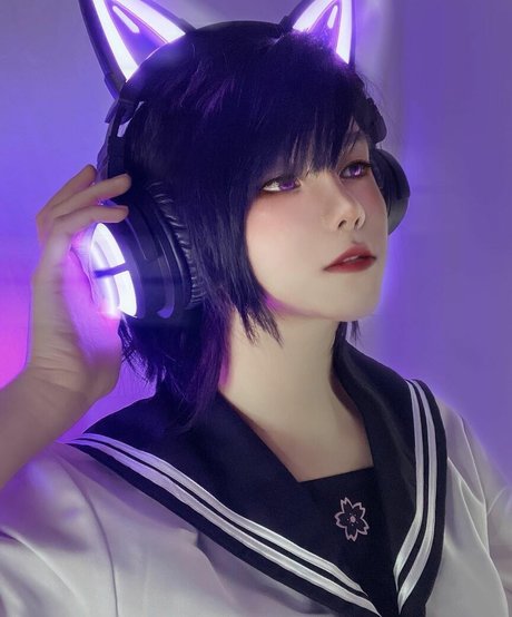 Aveline Tetsuya erotic pornstar img