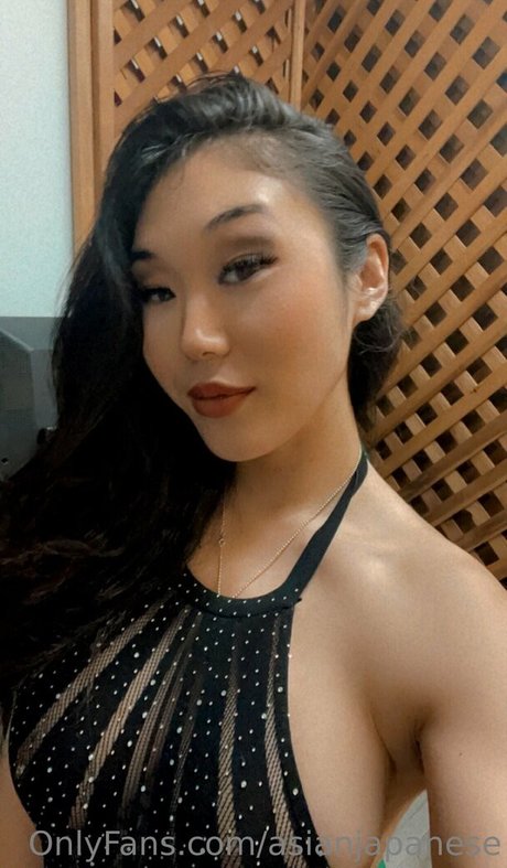 asianjapanese sexy actress picture