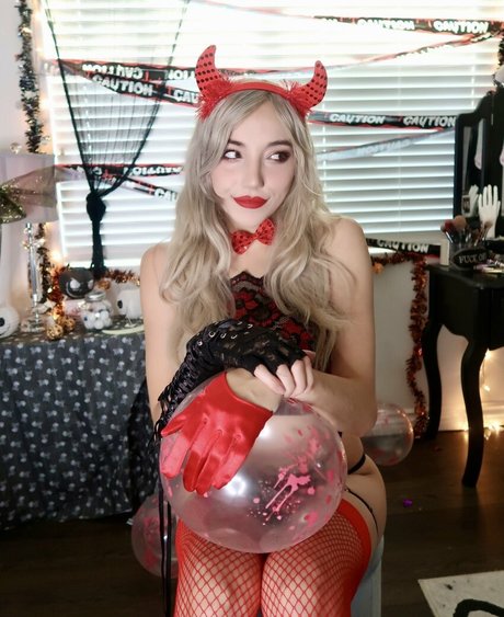 moonstreuxx perfect actress picture