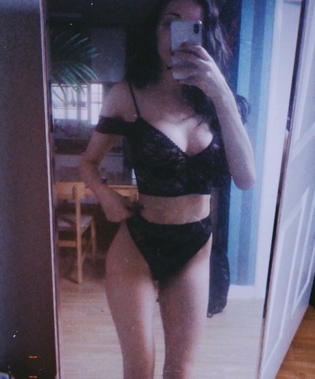 moonstreuxx pornstar art image