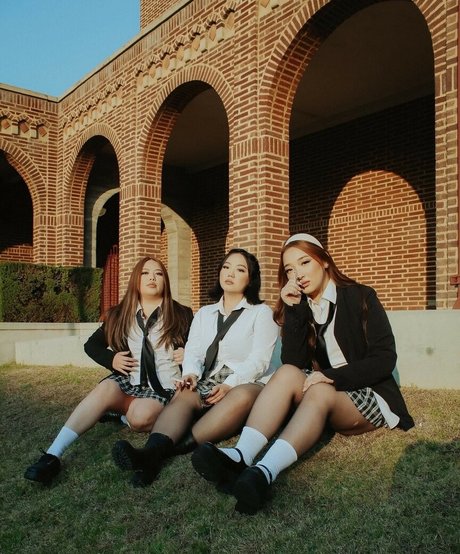 Valentine Thao pornstar sex image