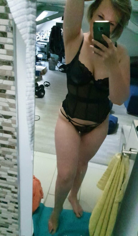 its jennytheangel86 model image