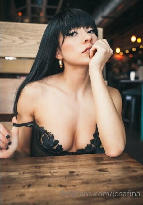 josafina model perfect images