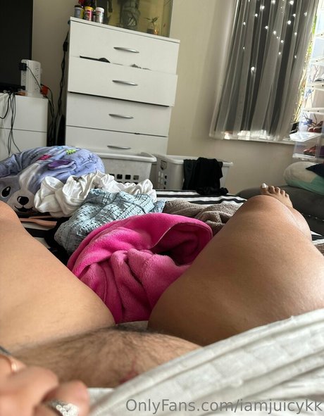 iamjuicykk pornstar sex images
