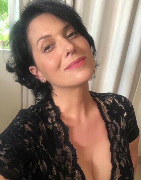 Ileuza Elias star hot pictures