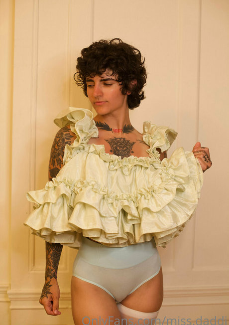 yourfavoritetomboy star art archive