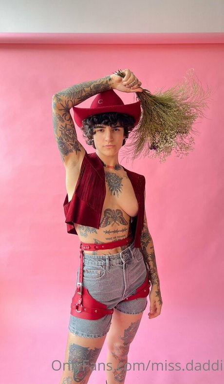 yourfavoritetomboy art model images