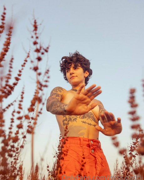 yourfavoritetomboy nude star photo