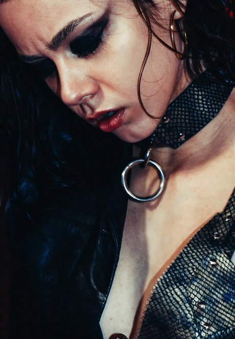 Nausicaa Yami star sexy picture