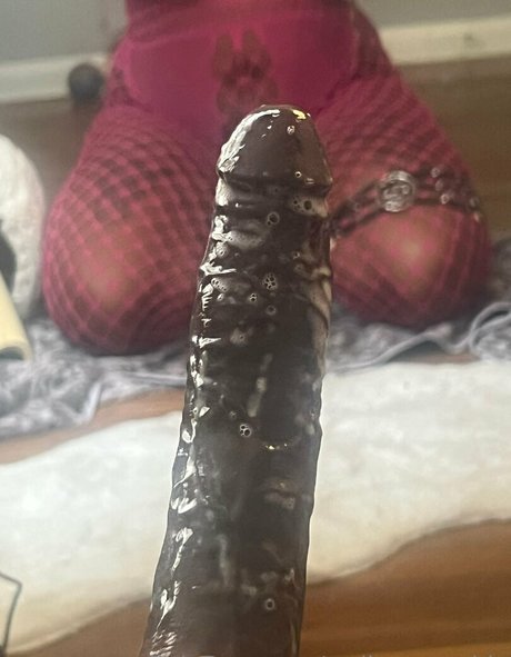 walkngenocide model naked images