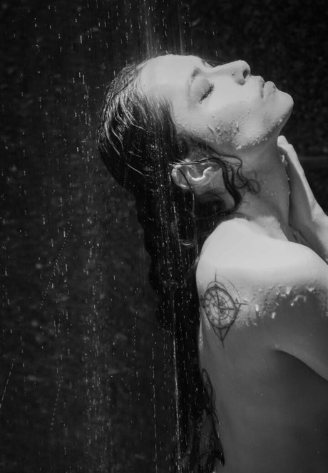 Angela Bermudez model erotic photos