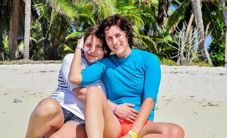 Lezfemmes naked actress picture