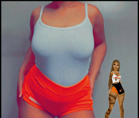 tattooed shemale onlyfans nudes photo