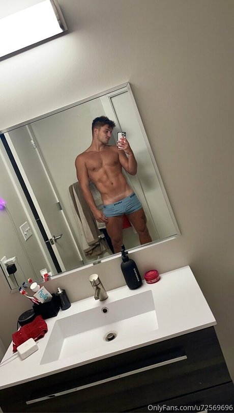 jfit98 naked pornstar picture