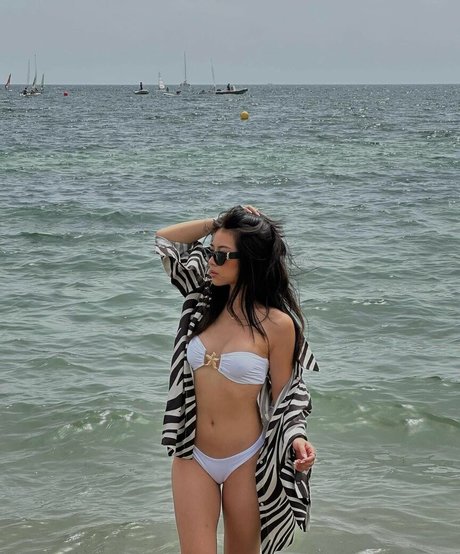 tingting lai nude star photo