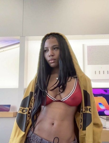 Quenlin Blackwell pornstar exclusive pics