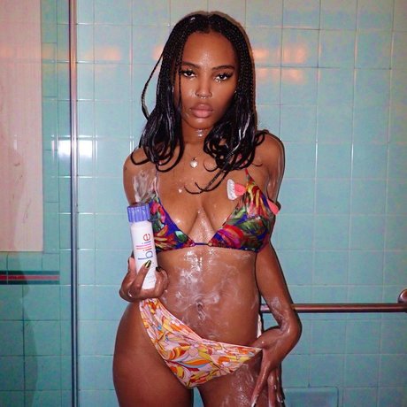 Quenlin Blackwell star xxx img