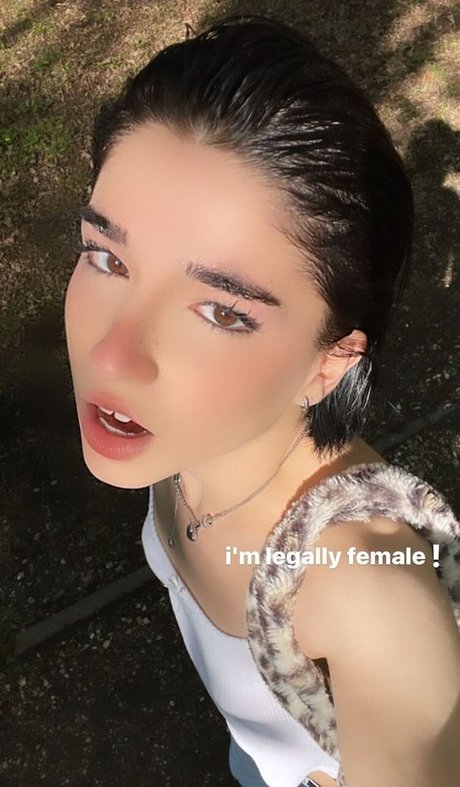 Arielle Maxine pornstar hot images