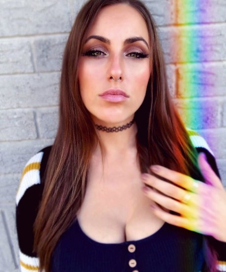 catlikemeow model photo