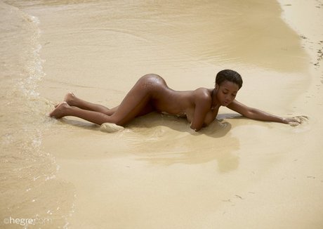 Kiky Rucker model exclusive images