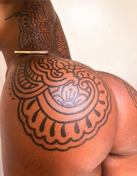 over 50 onlyfans art naked photos